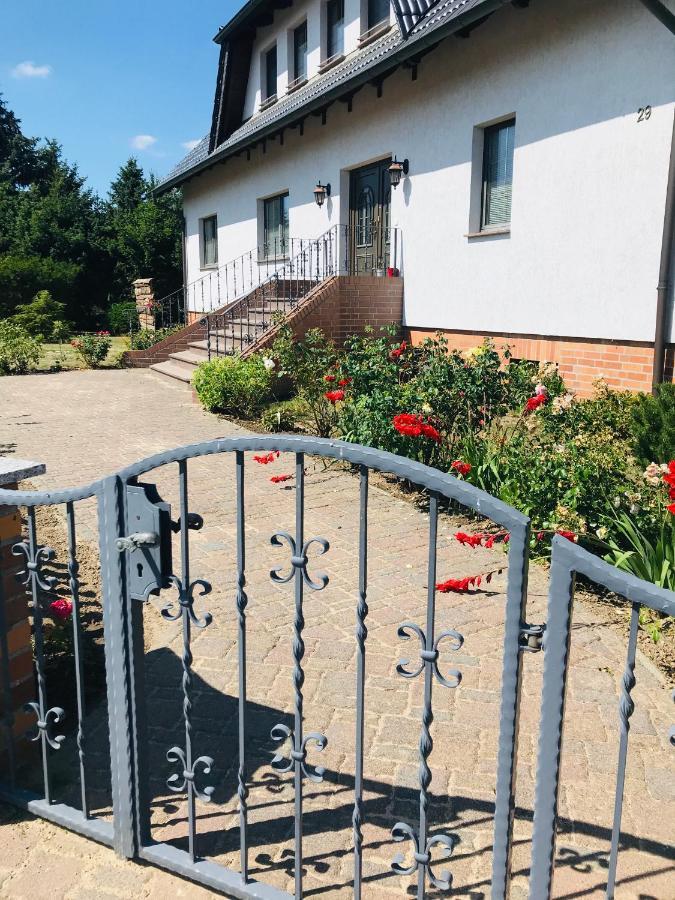Kleines Ferienzimmer Uckermark Casekow Exterior photo